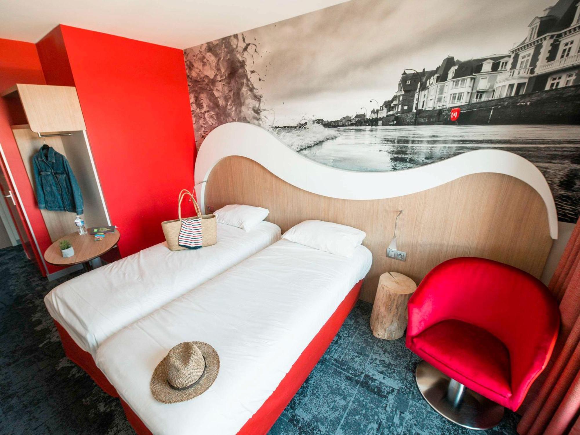 Ibis Styles Saint Malo Port Hotel Exterior photo